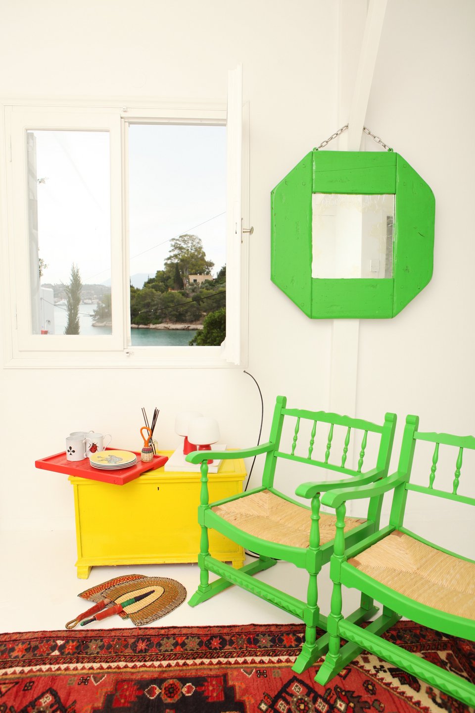 Μια γωνιά στο υπνοδωμάτιο με έθνικ χαρακτήρα / Φωτογραφία: Courtesy of George Carabellas