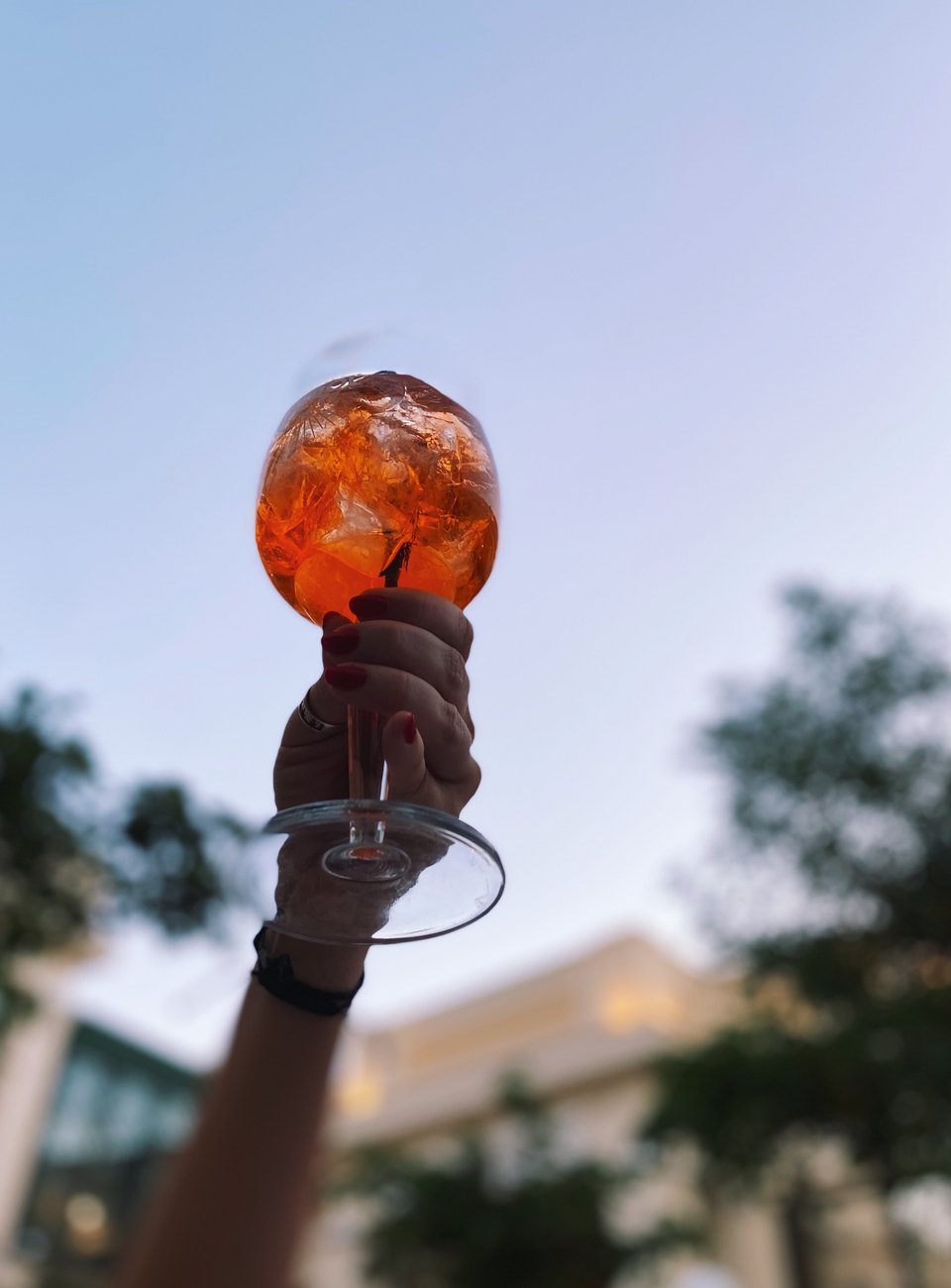 Αperol στην αυλή του Giacomo.