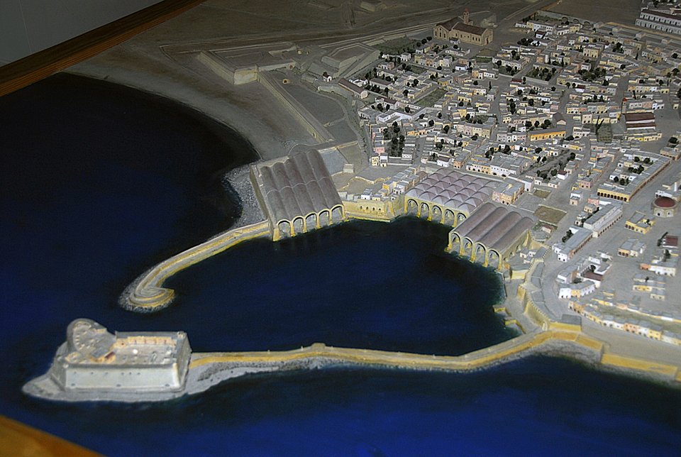 Ενα φεστιβάλ που έχει στόχο την ανάδειξη και ενσωμάτωση των Ενετικών τειχών της πόλης στην πολιτιστική ζωή των κατοίκων της και των επισκεπτών της