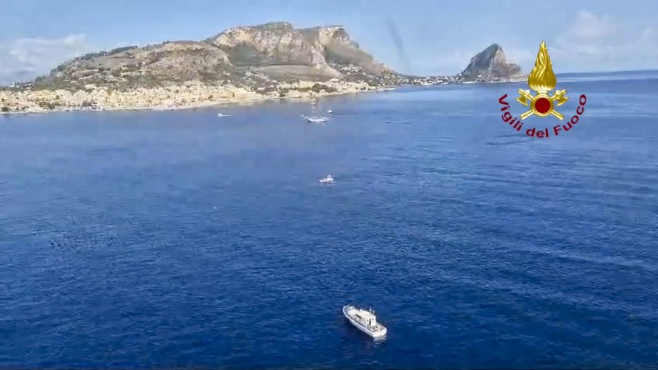 Έρευνες για τον εντοπισμό αγνοουμένων στη Σικελία