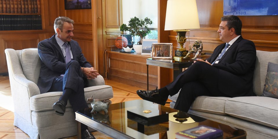 Ο Κυριάκος Μητσοτάκης με τον Απόστολο Τζιτζικώστα / Φωτογραφία: Intimenews/ΖΑΧΟΣ ΓΙΩΡΓΟΣ