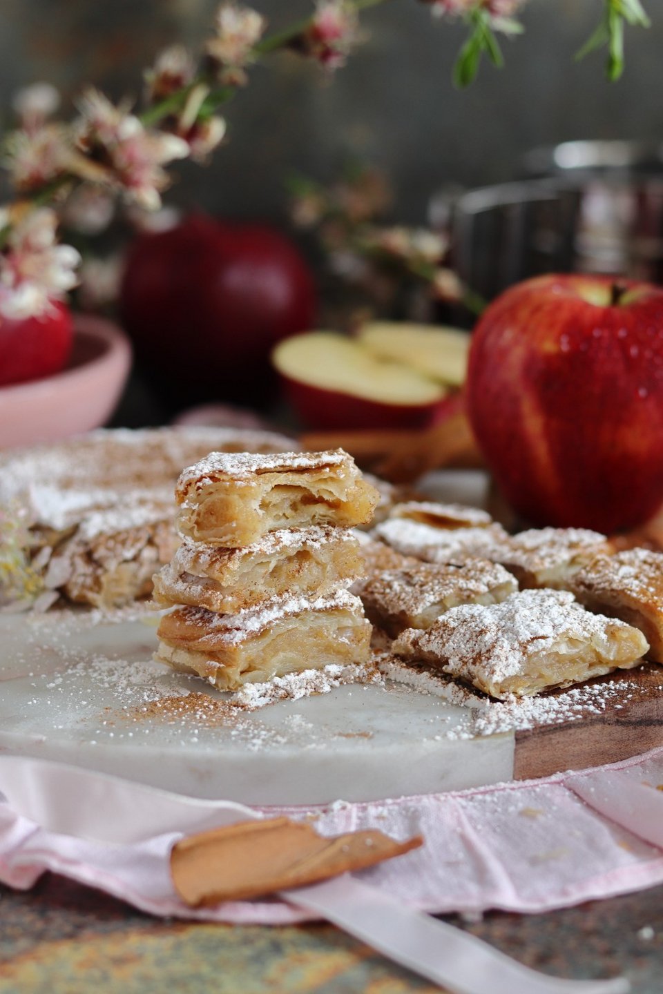 Μπουγάτσα με μήλο