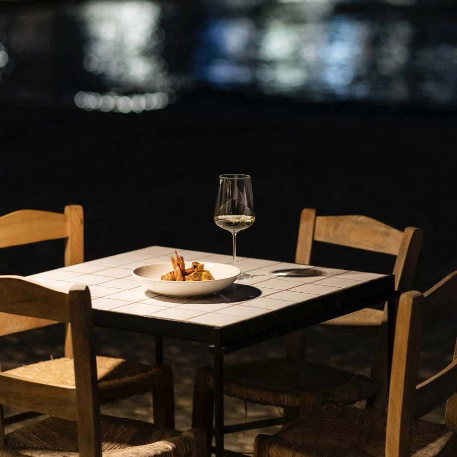 Η λιτότητα του ελληνικού καλοκαιριού / Φωτογραφία: thenaxosapothecary_portara