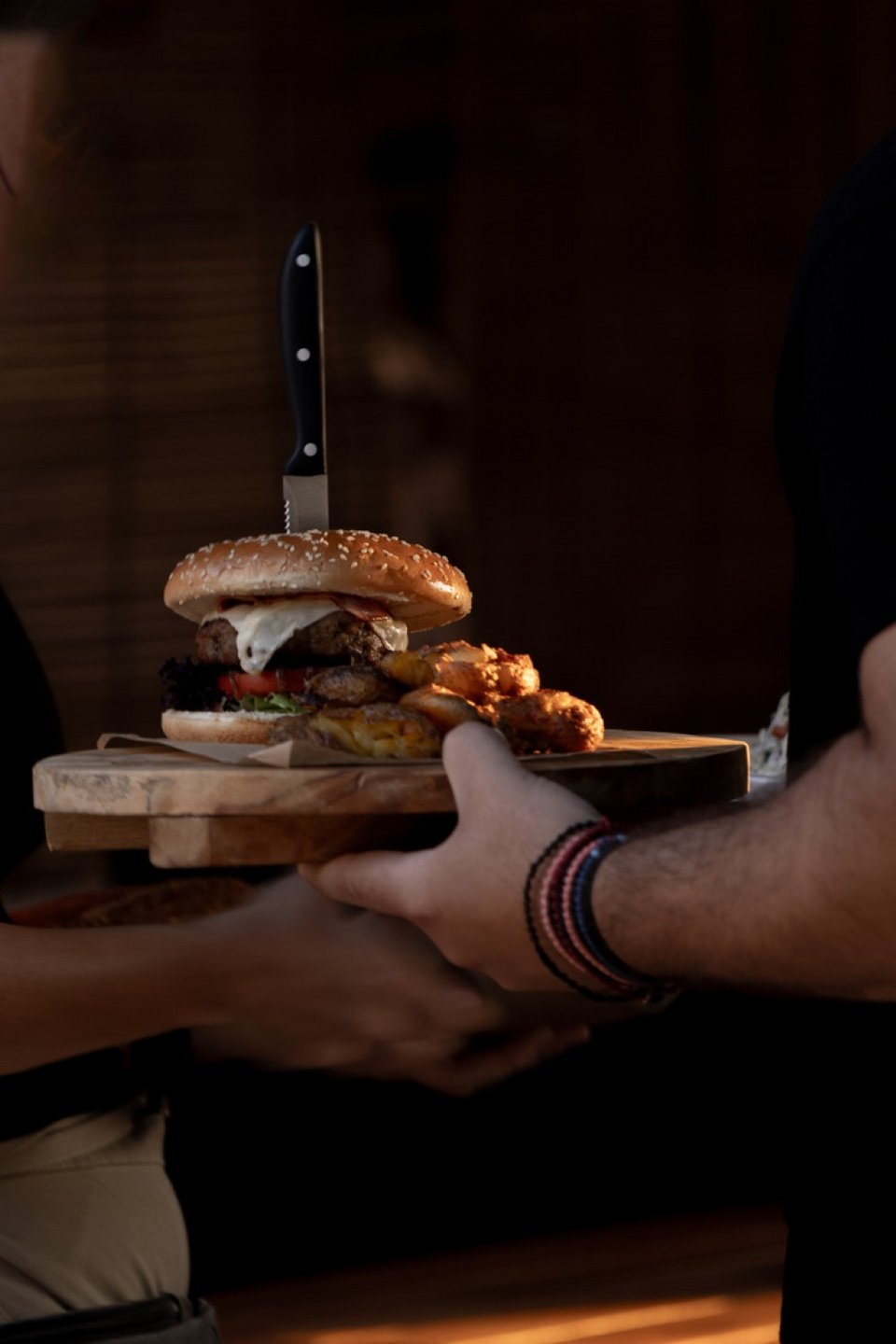 Yacht Club Burger
