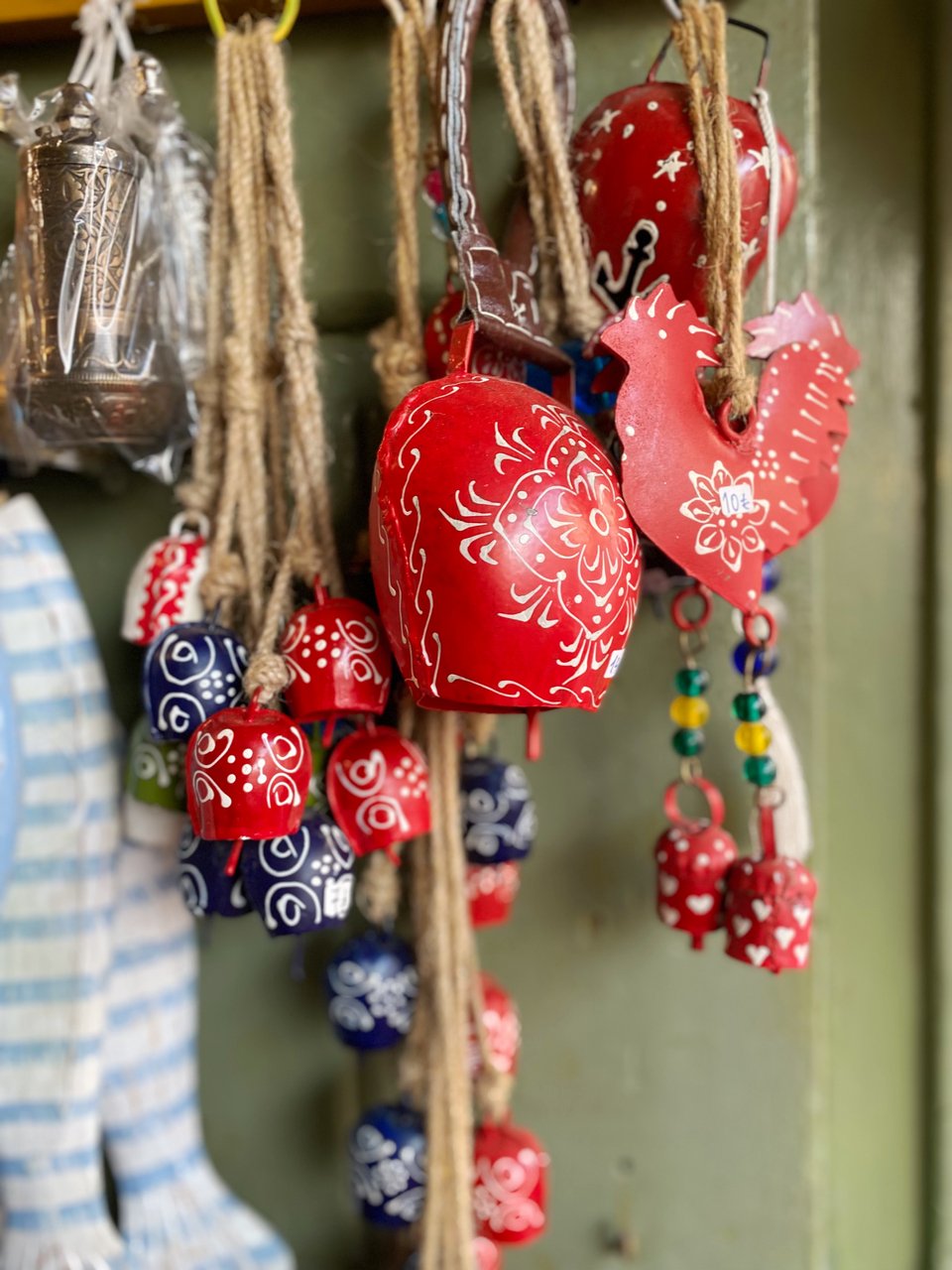 Κουδούνες και διακοσμητικά / Φωτογραφία: Μάνος Λειβαδάρος/iefimerida