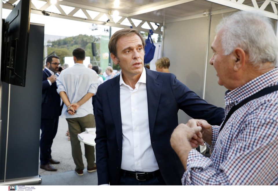 Ο Δημήτρης Μάντζος