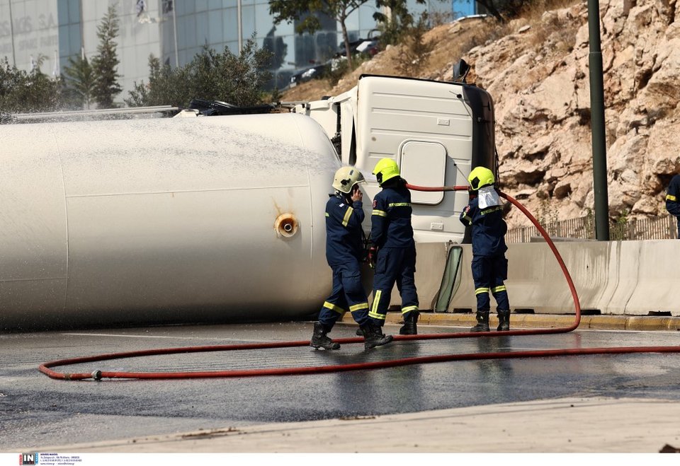ανατροπή βυτιοφόρου