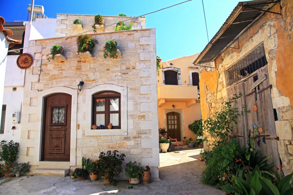 Κρήτη χωριό Μαργαρίτες κεραμικά