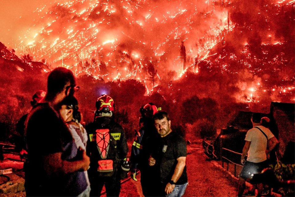φωτιά στο Ξυλόκαστρο
