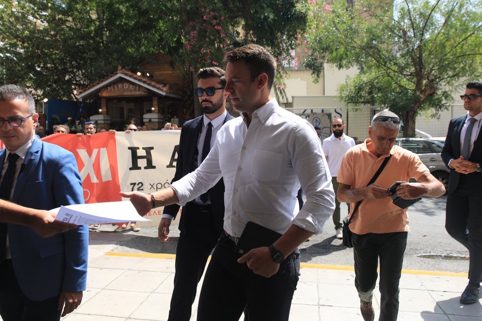 Η άφιξη του Στέφανου Κασσελάκη