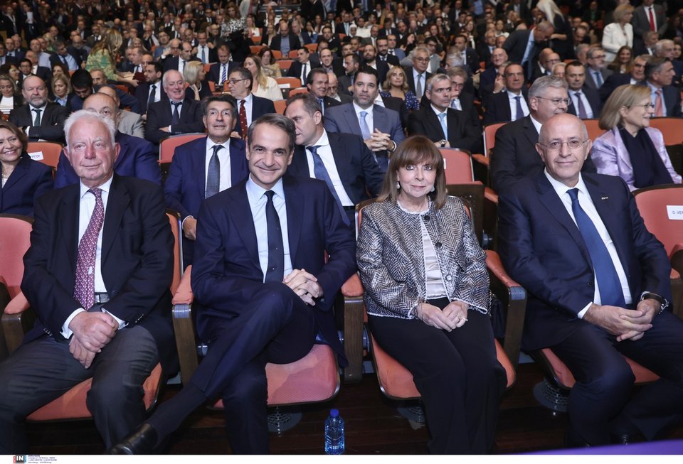 Από δεξιά: Παναγιώτης Πικραμμένος, Κυριάκος Μητσοτάκης, Κατερίνα Σακελλαροπούλου και Σπύρος Θεοδωρόπουλος
