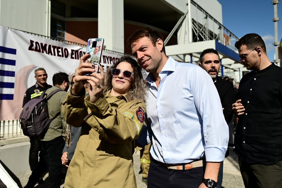 Σέλφι με πυροσβέστες