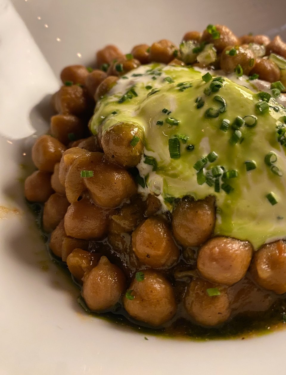 Ρεβιθάδα στον ξυλόφουρνο / Φωτογραφία: Μάνος Λειβαδάρος/iefimerida 