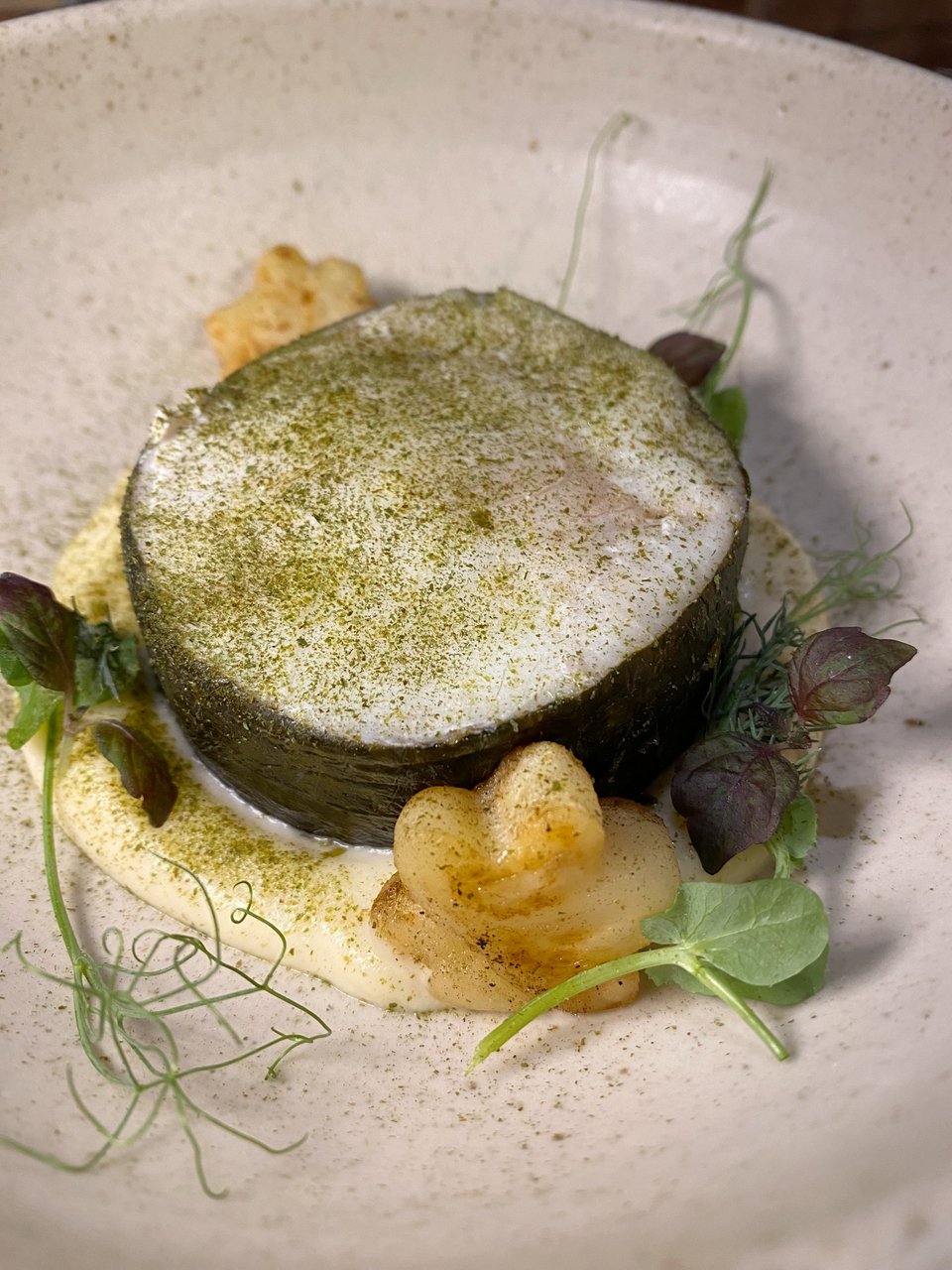 Ο μπακαλιάρος με φύκι Nori / Φωτογραφία: Μάνος Λειβαδάρος/iefimerida