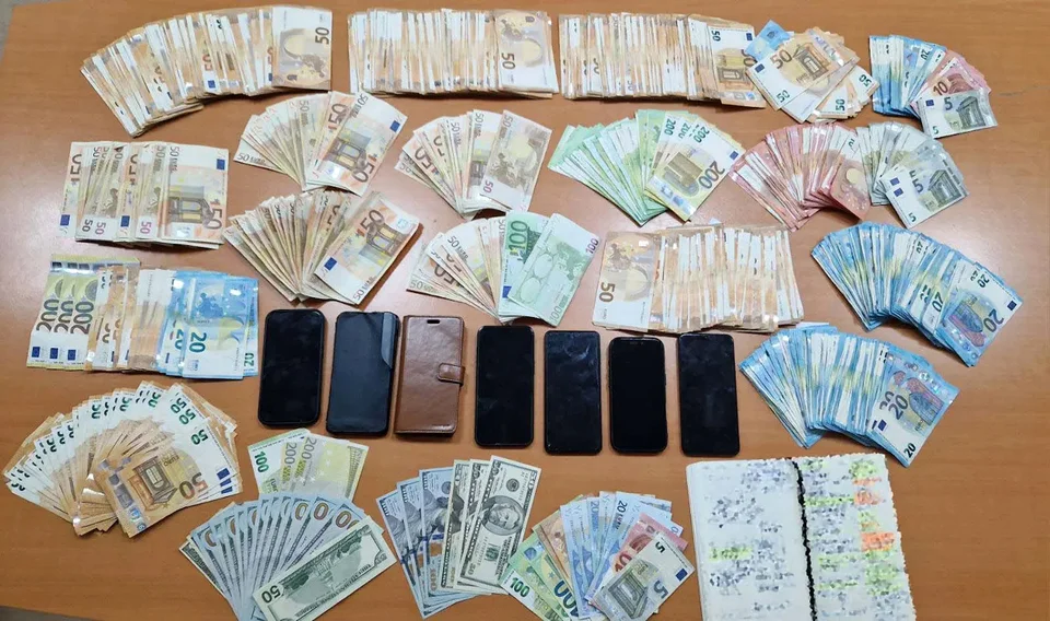 Κατασχέσεις από το κύκλωμα εφοριακών στην Κέρκυρα / Φωτογραφία INTIME 