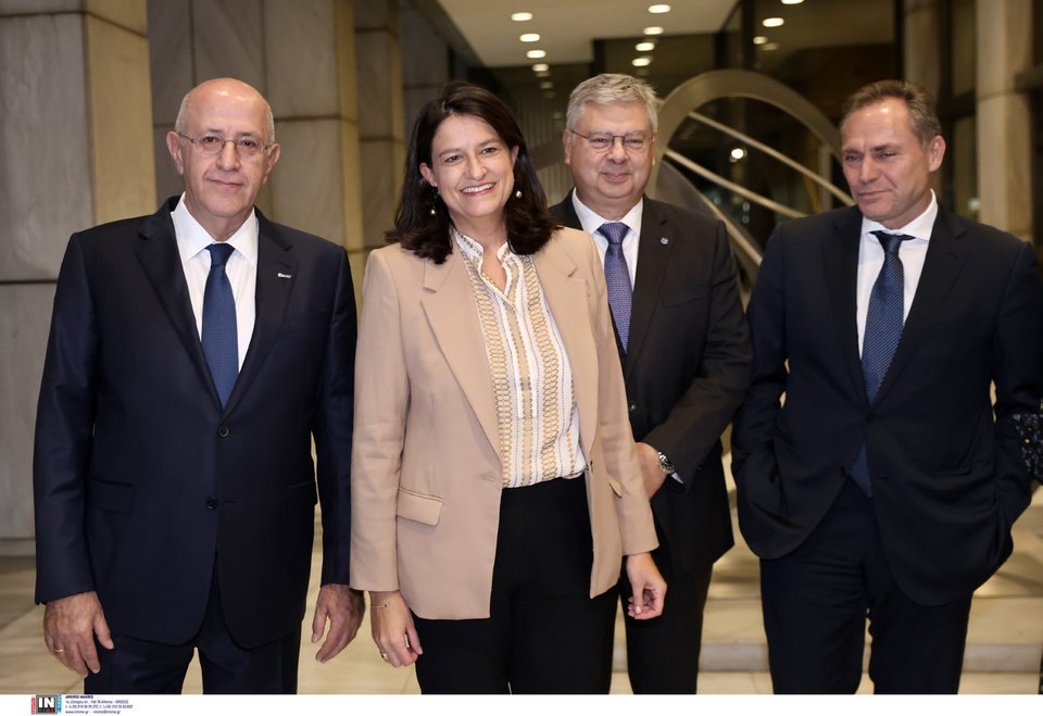 Η υπουργός Εργασίας Νίκη Κεραμέως