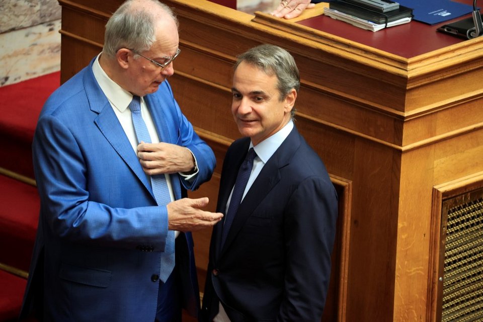 τασούλας