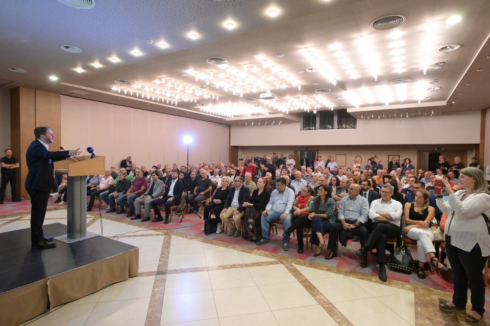 Ο Νίκος Ανδρουλάκης κατά την ομιλία του στις Σέρρες