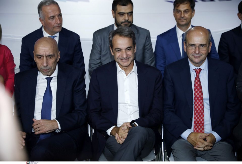 Κ. Μητσοτάκης, Γ. Μπρατάκος, Κ. Χατζηδάκης, πίσω Στ. Καλαφάτης, Π. Μαρινάκης, Χ. Θεοχάρης /Φωτογραφία: Intimenews/ΚΑΜΣΗΣ ΔΗΜΟΣΘΕΝΗΣ  