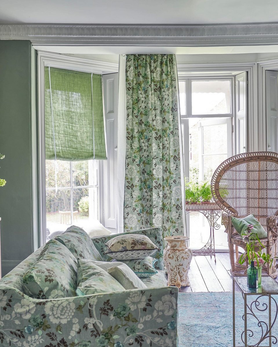 Tαπετσαρία και κουρτίνες της Tricia Guild για τον οίκο Designers Guild / Φωτογραφία: Courtesy of Designers Guild / @designersguild/Instagram