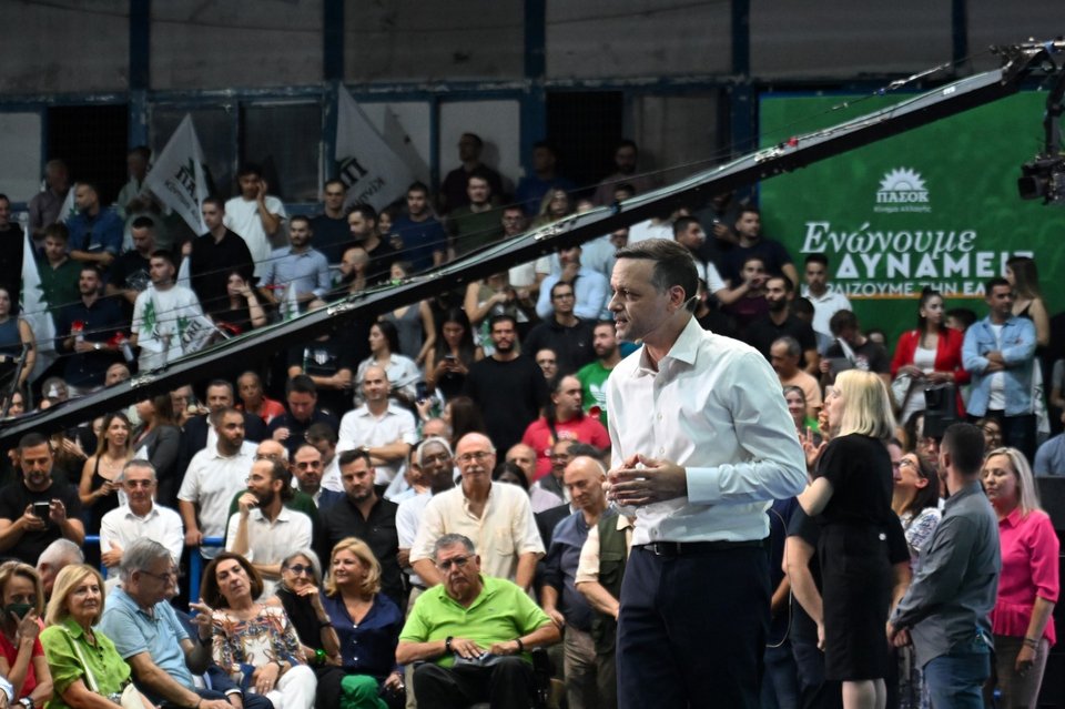 Ο Χάρης Δούκας στην κεντρική προεκλογική του συγκέντρωση