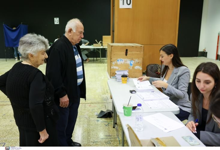 Ταυτοποίηση των στοιχείων λίγο πριν την κάλπη / INTIME NEWS