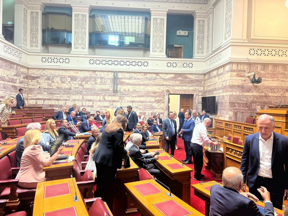 Βουλευτές της ΝΔ στην αίθουσα Γερουσίας