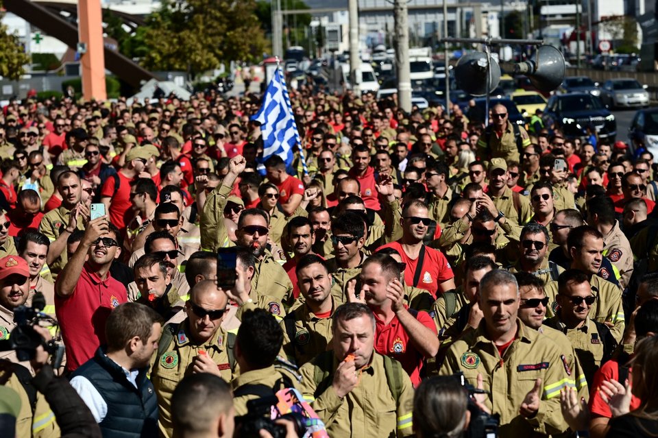 Εποχικοί πυροσβέστες