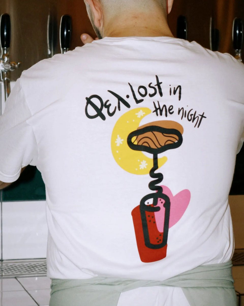 Ο Φελλός έγινε σλόγκαν σε T-Shirts / Φωτογραφία: fellos.athens/Instagram