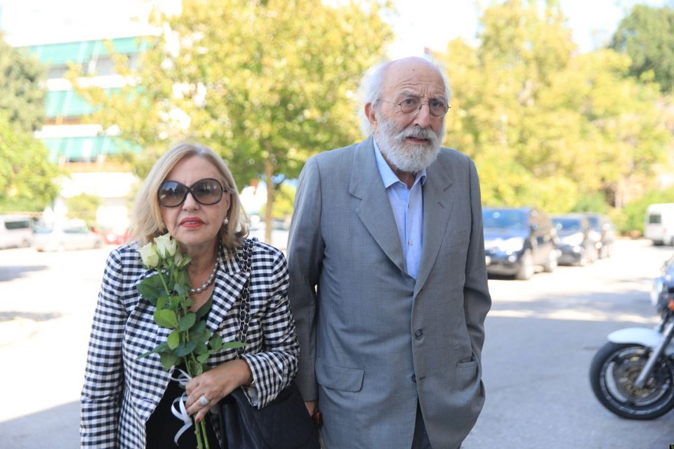 Λόλα Νταϊφά Αλέξανδρος Λυκουρέζος