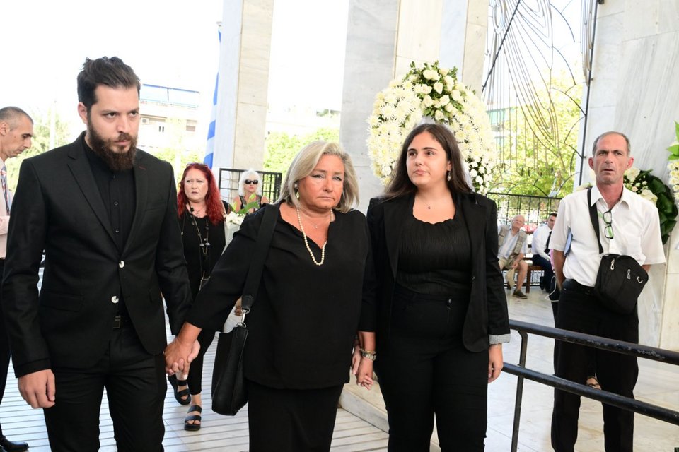 Λουκίλα Καρρέρ-Ελεάννα Πλέσσα-Στέφανος Κορκολής