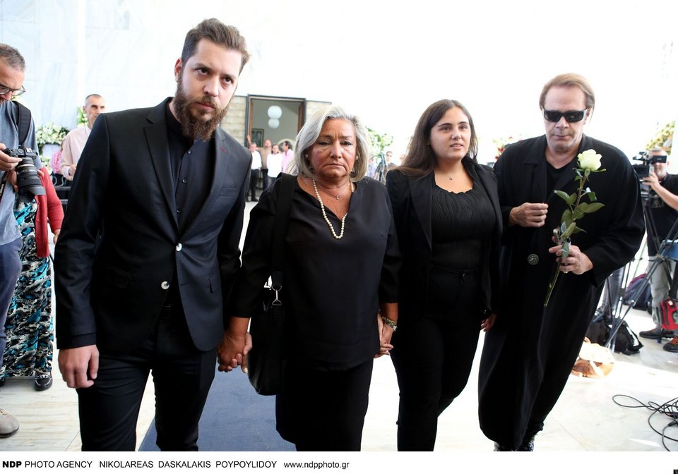 Λουκίλα Καρρέρ-Ελεάννα Πλέσσα-Στέφανος Κορκολής