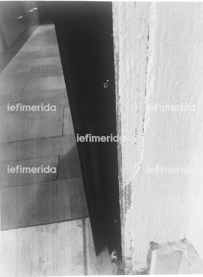 Εφοριακός έκρυβε χρήματα σε κάσα στην πόρτα