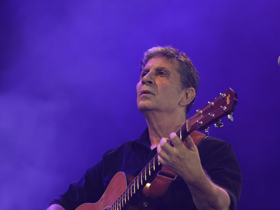 Ο Σωκράτης Μάλαμας στη συναυλία για τα Τέμπη στο Καλλιμάρμαρο / Φωτογραφία: Intimenews/ΛΙΑΚΟΣ ΓΙΑΝΝΗΣ