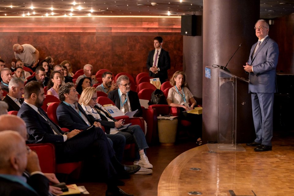 Ο πρόεδρος της Βουλής Κώστας Τασούλας στο 2ο Ετήσιο Συνέδριο της Ένωσης Ιδιοκτητών Ημερησίων Εφημερίδων Αθηνών (ΕΙΗΕΑ)