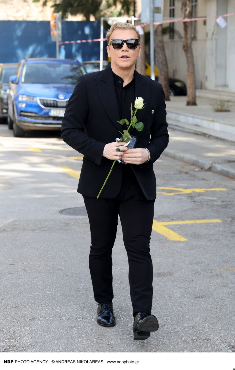 Τάκης Ζαχαράτος