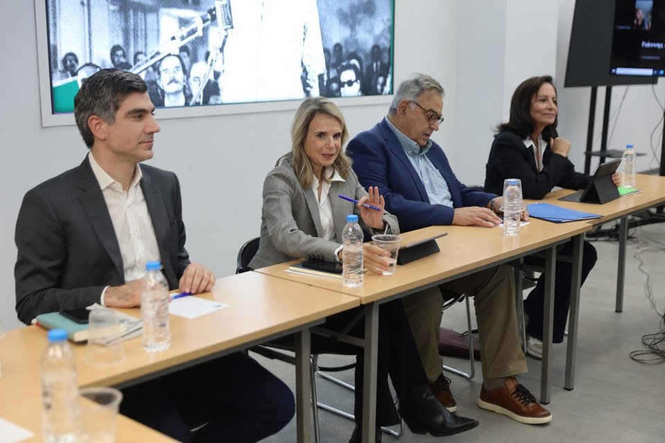 Γλαβίνας, Αποστολάκη, Χριστοδουλάκης, Διαμαντοπούλου