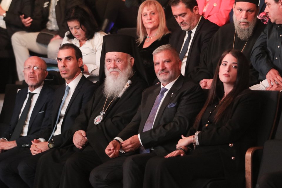 Ο πρόεδρος του ΙΣΑ και η Νάνσυ Κοίλου θα ανέβουν σε λίγες ημέρες τα σκαλιά της εκκλησίας
