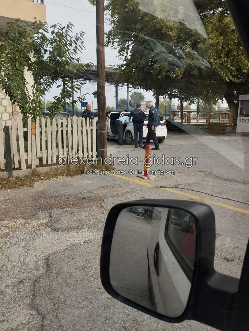 Αστυνομία στο σημείο για την παράσυρση του ηλικιωμένου στο Πλατύ Ημαθίας / alexandreia-gidas.gr