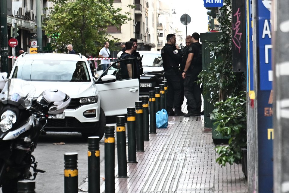 Το τζιπ που βρέθηκαν εκρηκτικά και πυροκροτητές