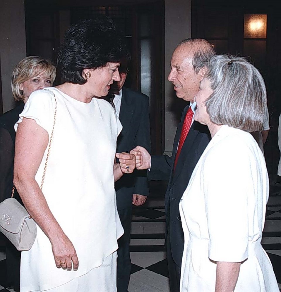 Η Βάσω Παπανδρέου με το ζεύγος Σημίτη