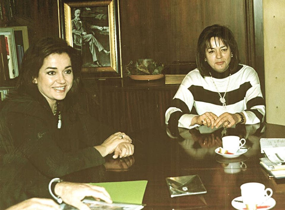 Βάσω Παπανδρέου και Ντόρα Μπακογιάννη την εποχή που η δεύτερη ήταν δήμαρχος Αθηναίων