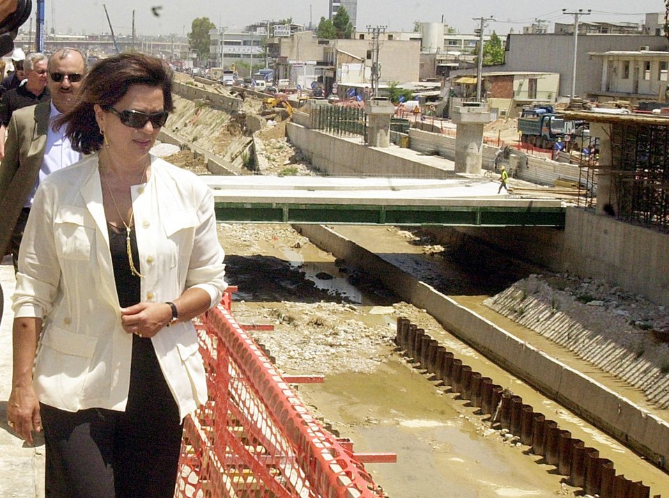 Η Βάσω Παπανδρέου επιθεωρεί τα έργα σε Κηφισό και παραλιακή