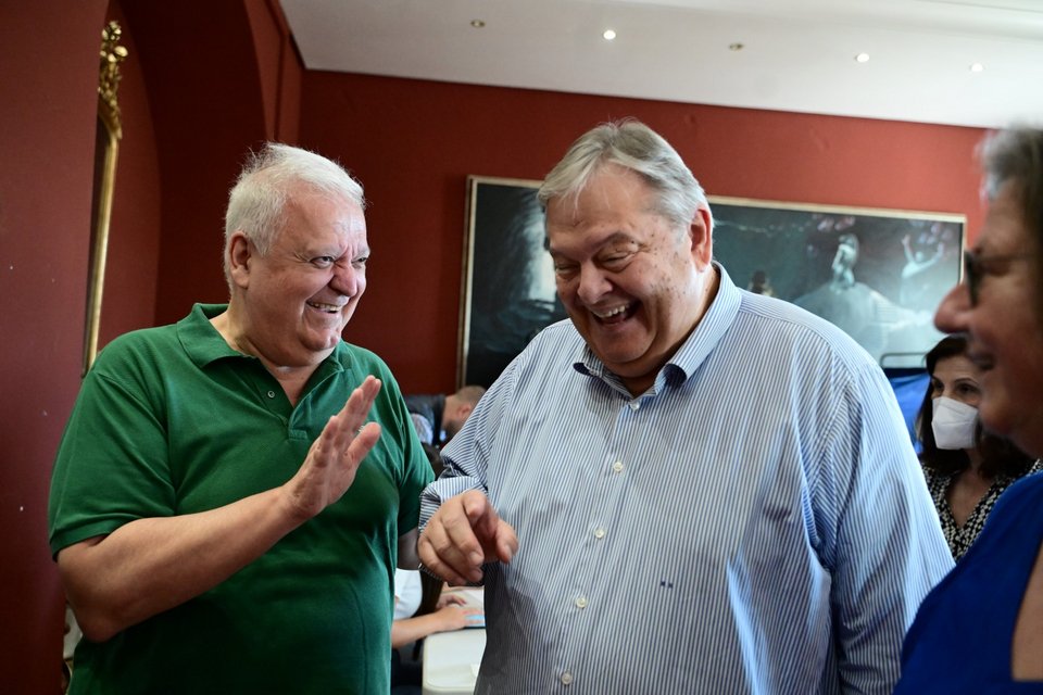 Χρήστος Πρωτόπαπας και Ευάγγελος Βενιζέλος / Φωτογραφία: ΤΑΤΙΑΝΑ ΜΠΟΛΑΡΗ/EUROKINISSI
