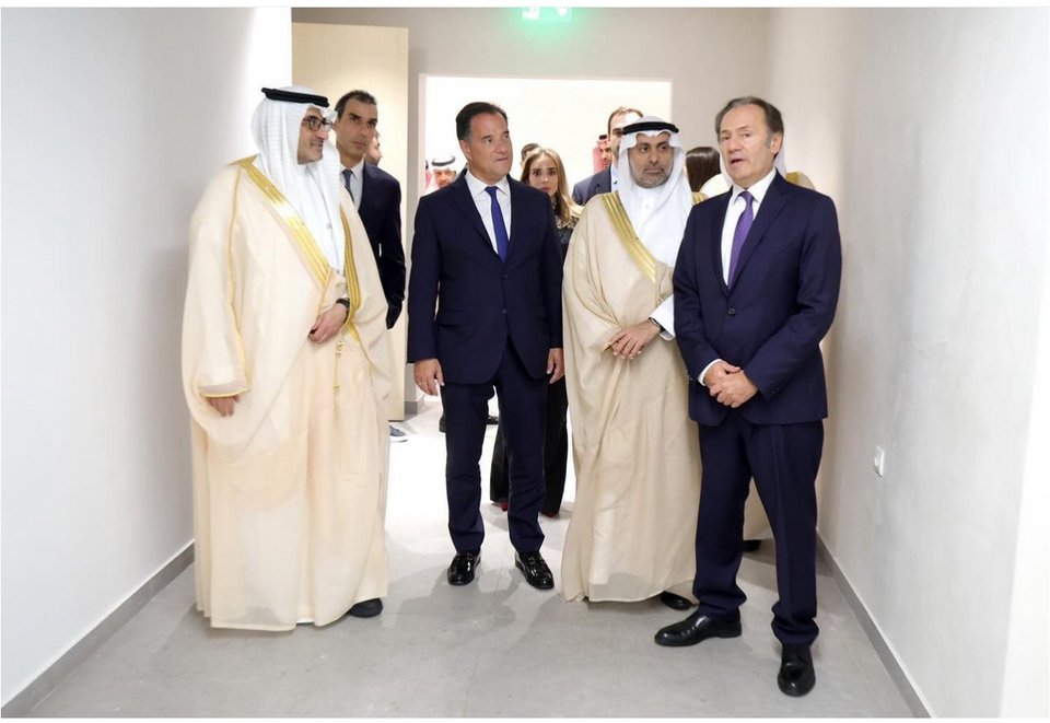 Επίσκεψη στο εργοστάσιο ΕΛΠΕΝ του Υπουργού Υγείας της Σαουδικής Αραβίας