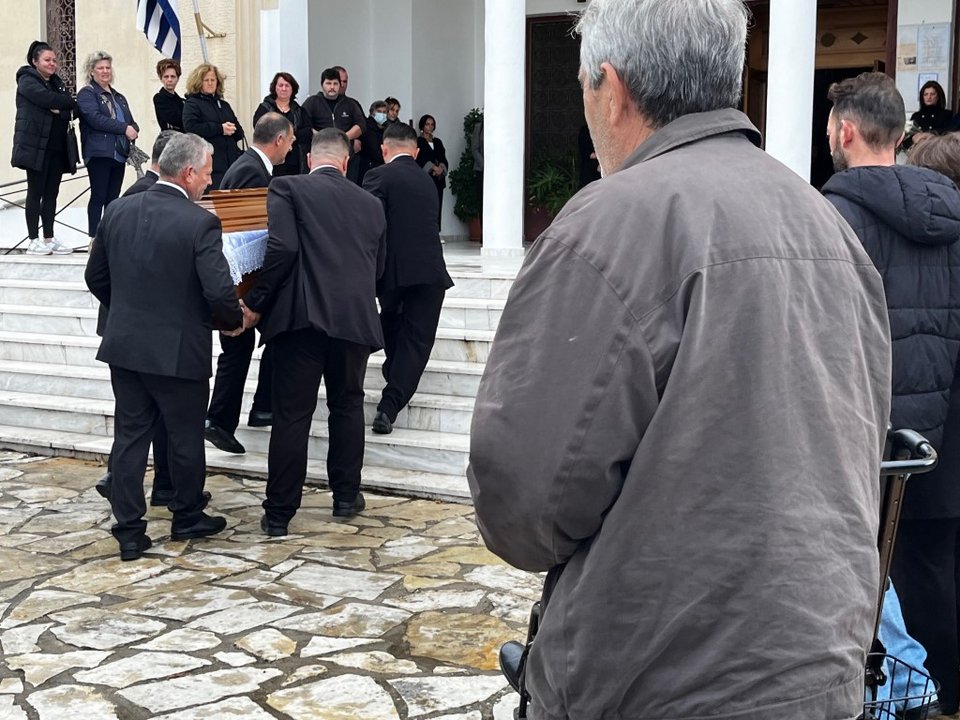 Το τελευταίο αντίο στη Δώρα