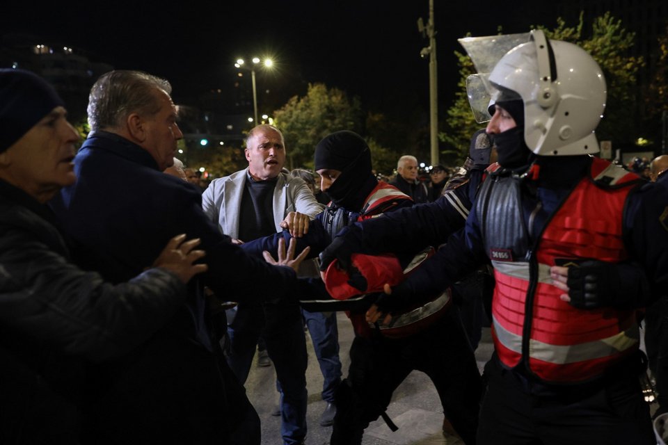 Φωτογραφία: AP Photo/Vlasov Sulaj