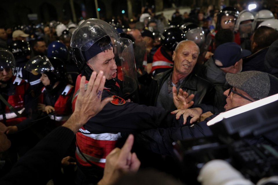Φωτογραφία: AP Photo/Vlasov Sulaj
