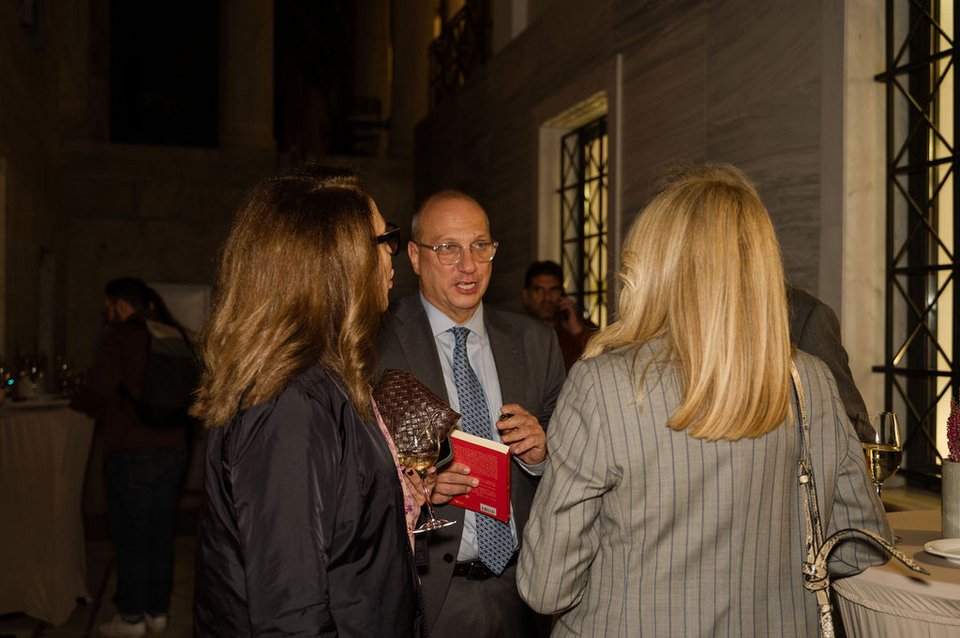 Σοφία Γιαννακά, Γιάννης Οικονόμου