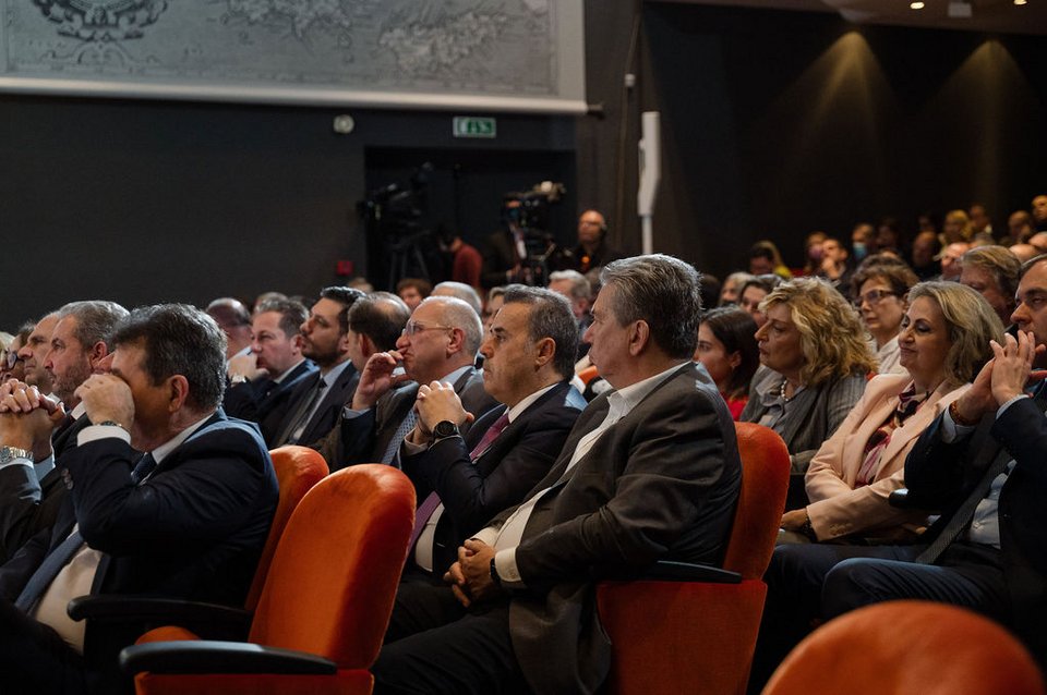 Χάρης Παμπούκης, Σταύρος Παπασταύρου, Γιάννης Οικονόμου 